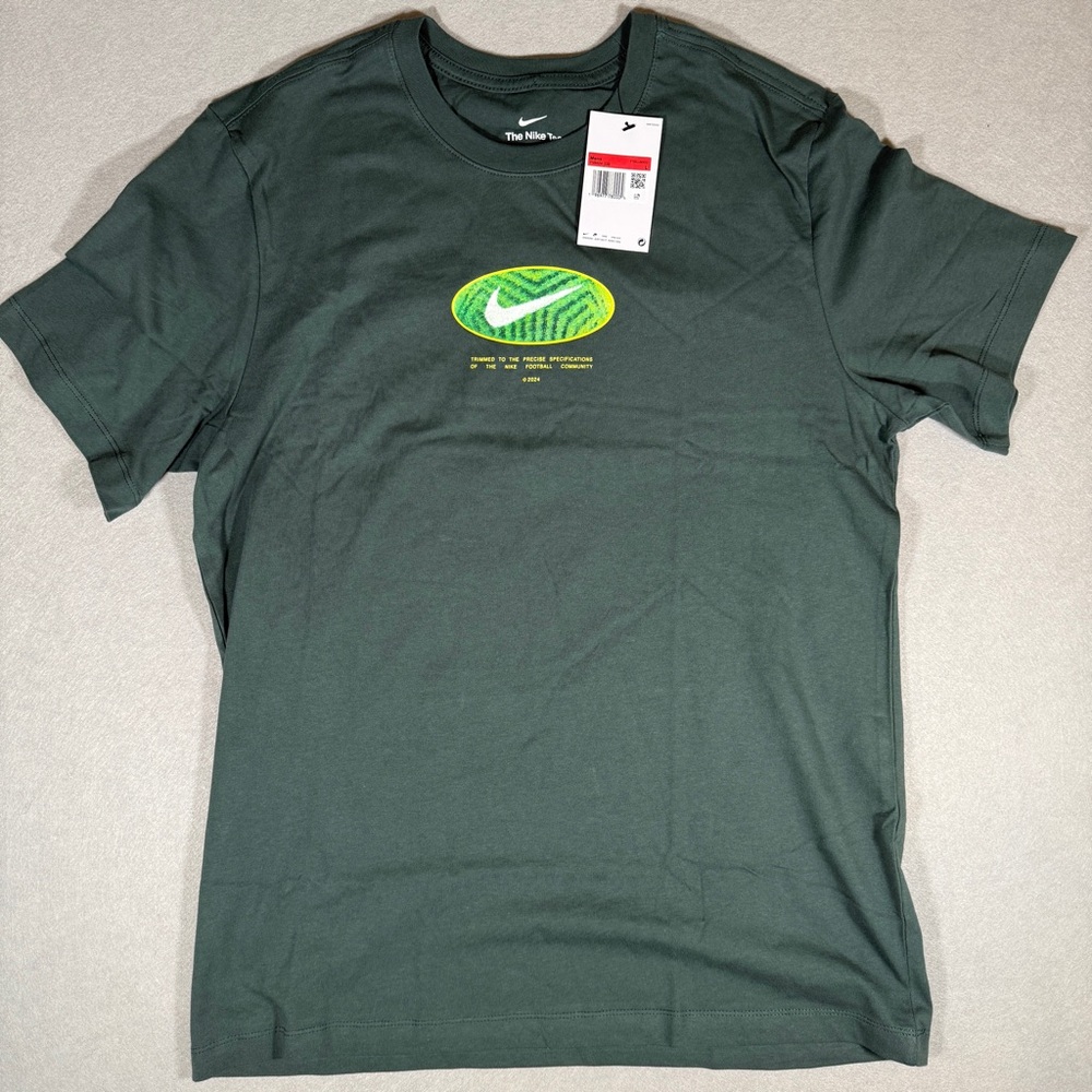 Nike Men's Pitch Precision T-shirt size Large